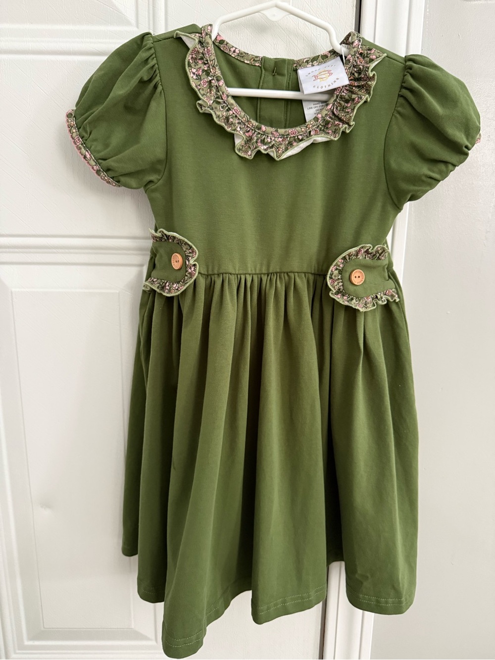 Swoon Boutique Olive Green Floral-Trim Puff Sleeve Dress